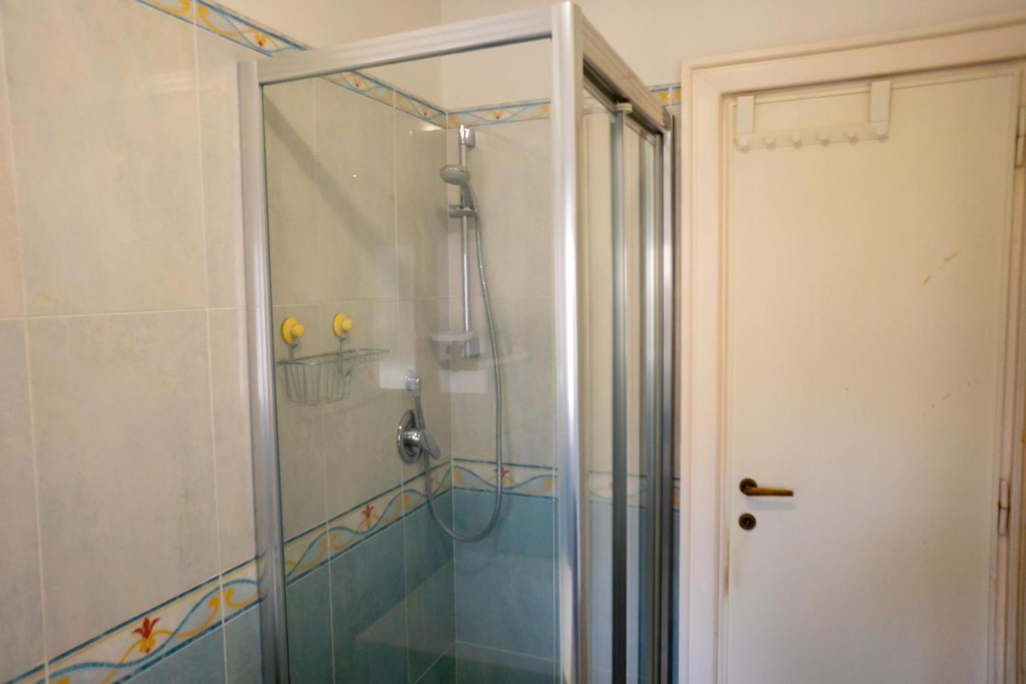 Ermete San Pietro House Apartment โรม ภายนอก รูปภาพ
